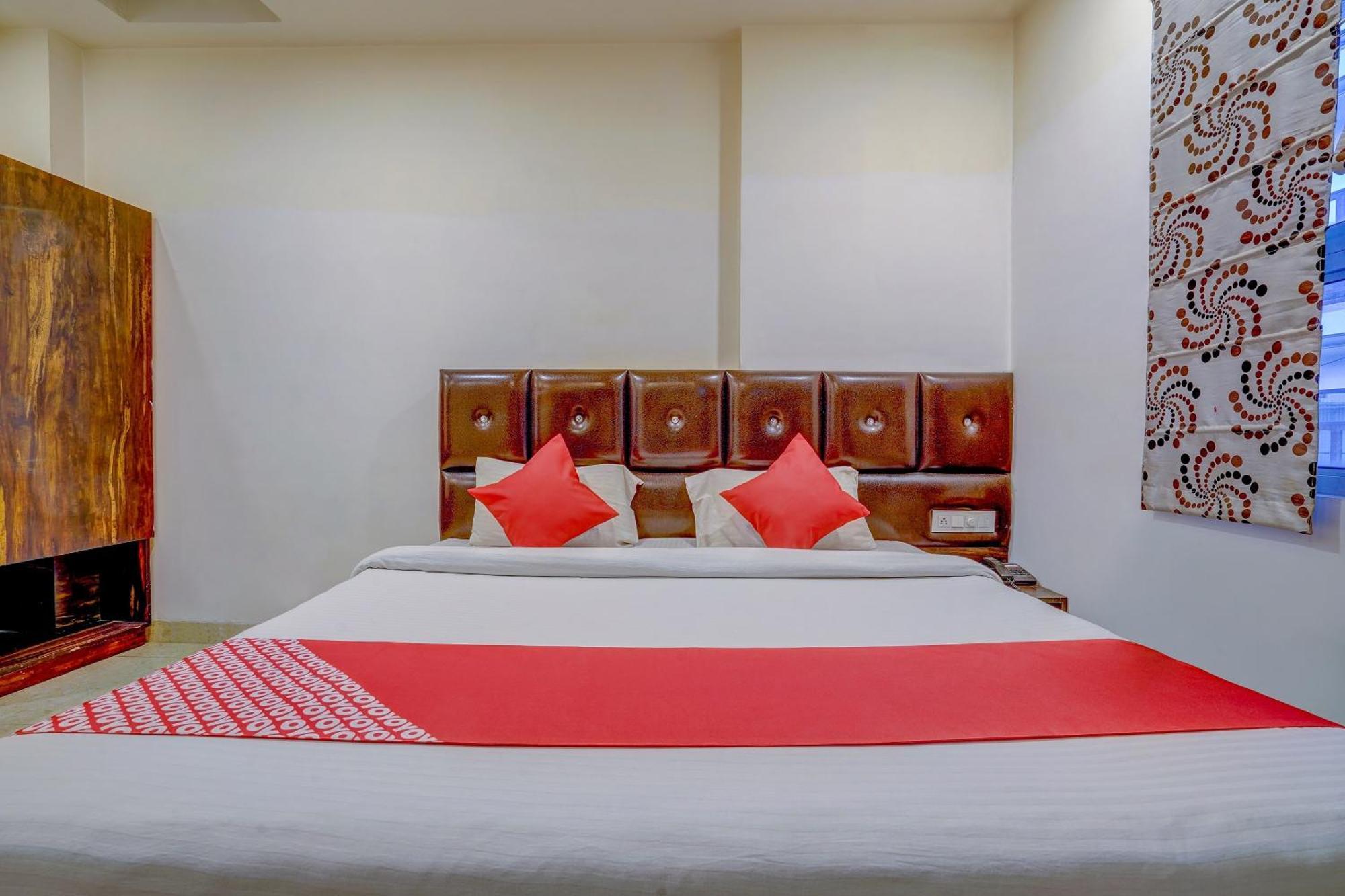Super Hotel O Traveller Inn Lucknow Bagian luar foto