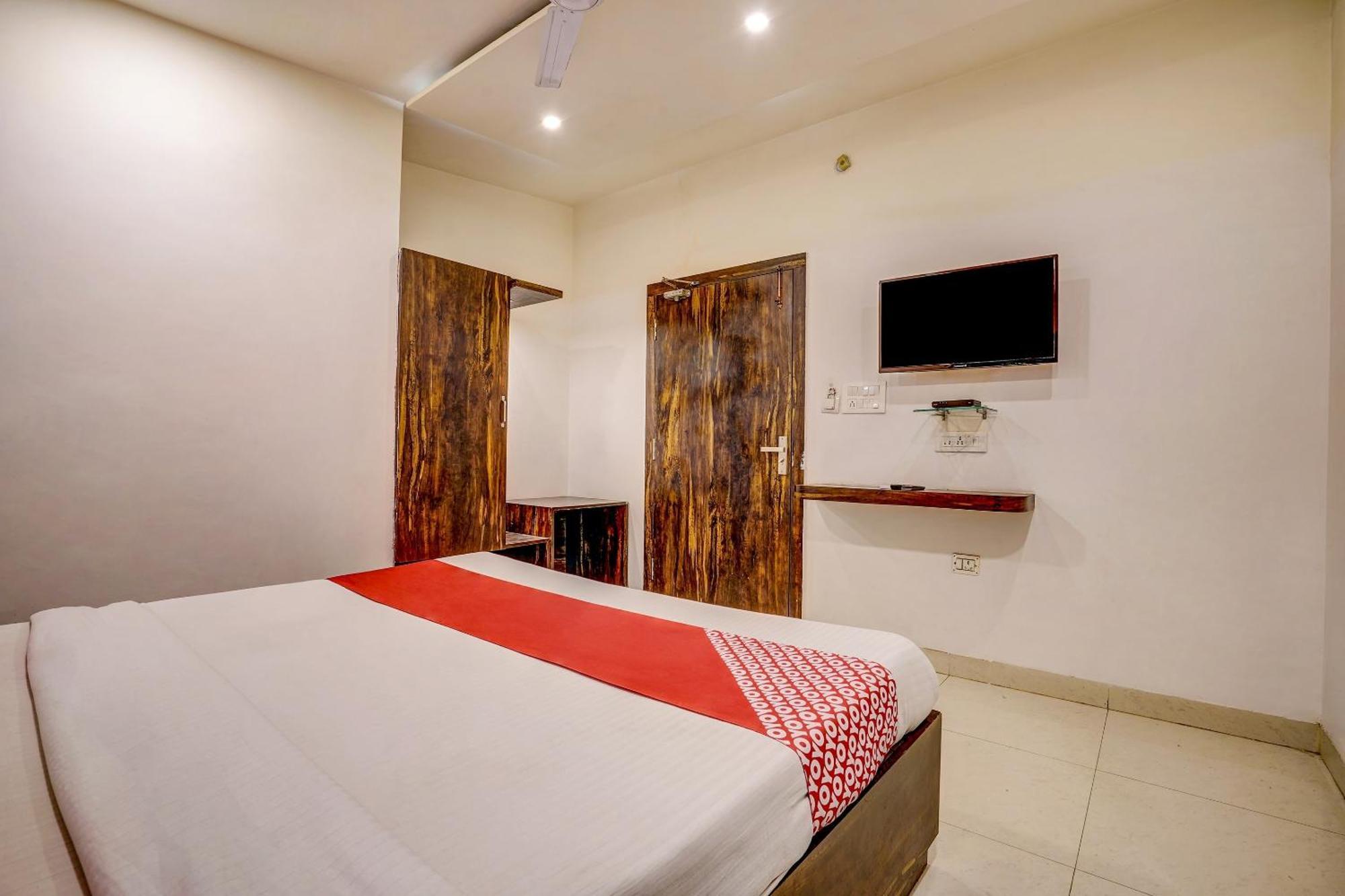 Super Hotel O Traveller Inn Lucknow Bagian luar foto